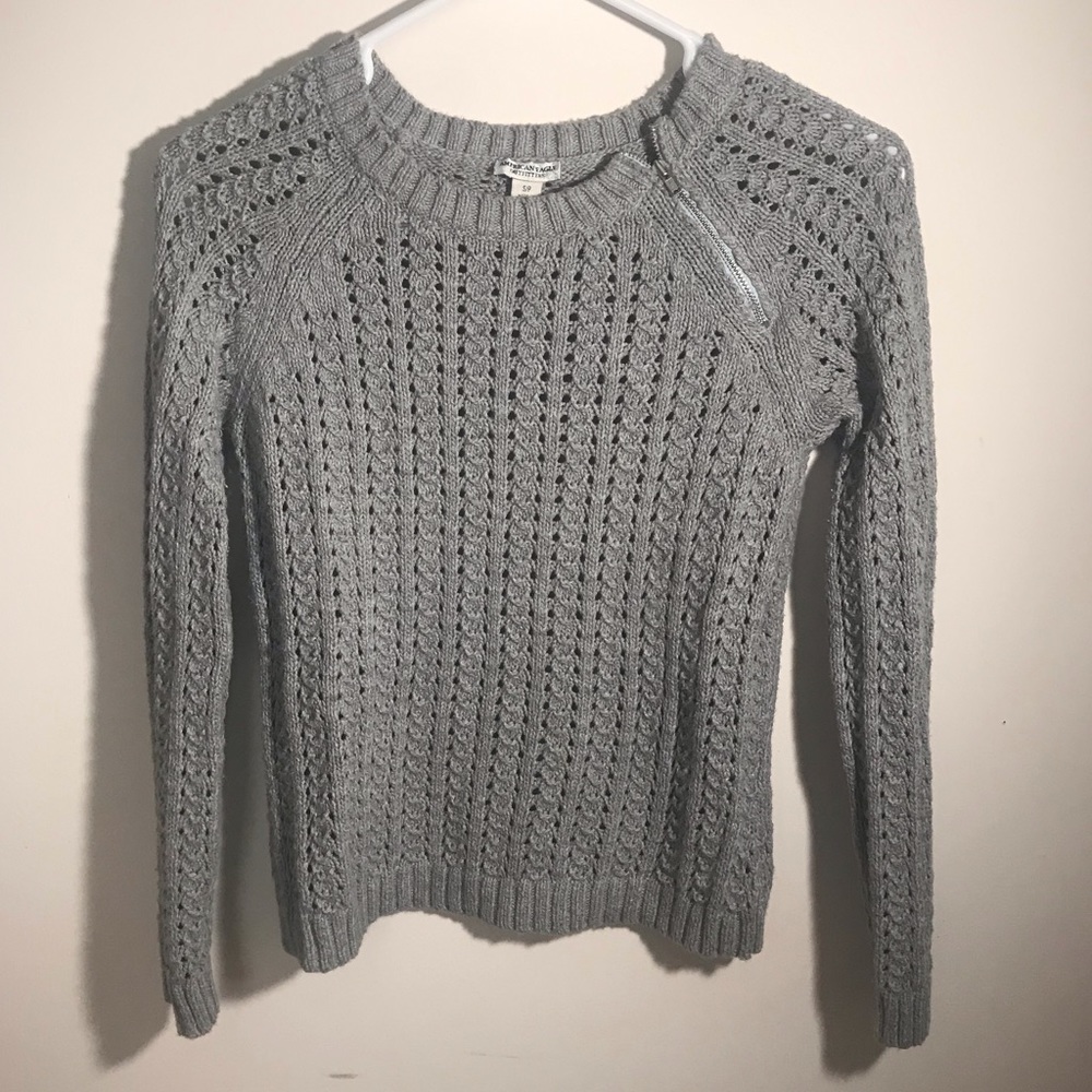 American eagle knit sweater